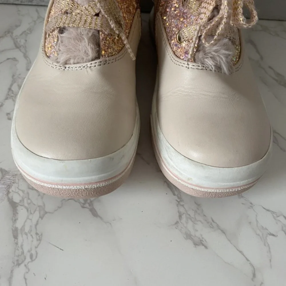 Olive & Edie Boots Big‎ Kid Sz 1M Pink Glittery Girly Faux Fur Waterproof Winter